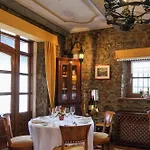 Hotel La Tavernetta Al Castello 3*