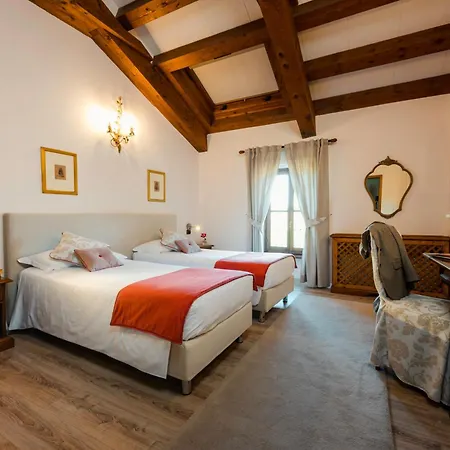 Hotel La Tavernetta Al Castello
