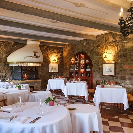 酒店 La Tavernetta Al Castello