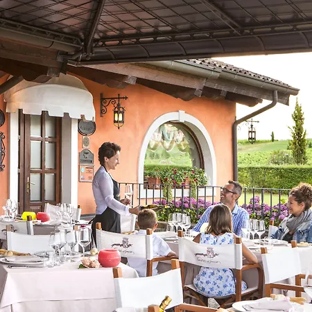 La Tavernetta Al Castello 酒店 3*