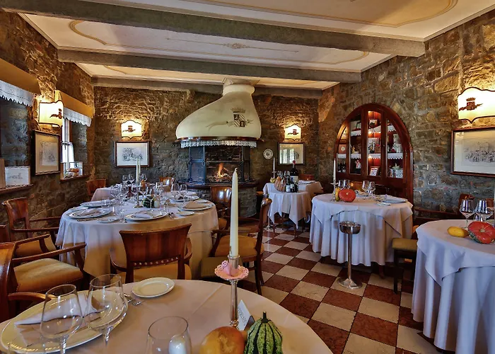 Hotel La Tavernetta Al Castello 3*