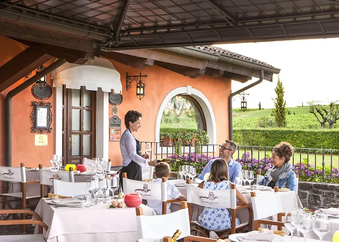 La Tavernetta Al Castello Hotel 3*